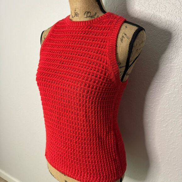 NWT Madewell Crochet Knit Crewneck Sweater Tank Red Size S Grandma Fitted Retro - Picture 3 of 11